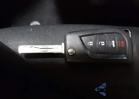 2020 Toyota Camry Le из США, поврежденный, VIN 4T1C11AK8LU954813